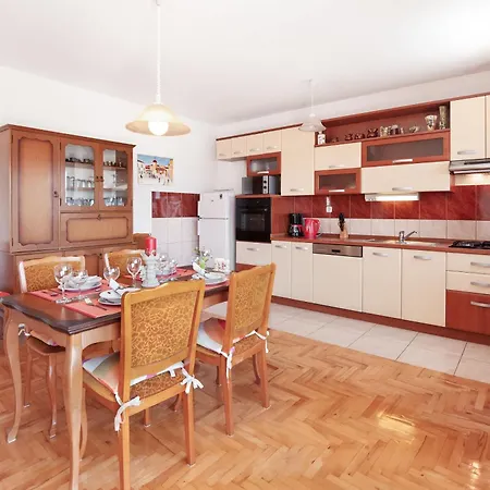 Apartment Meri