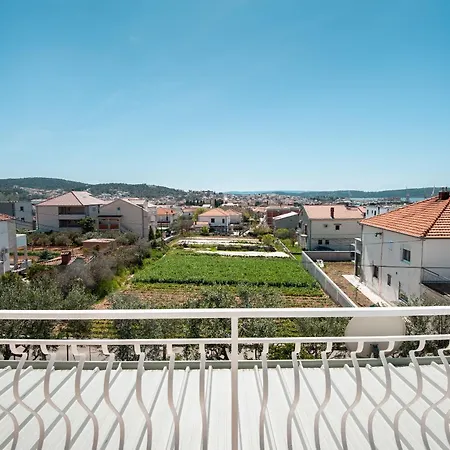 Meri * Trogir